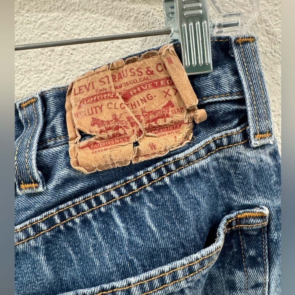 Levi’s Men’s 501 Straight Fit 100% Cotton Button Fly Denim Blue Jeans Size 38 - Picture 4 of 16